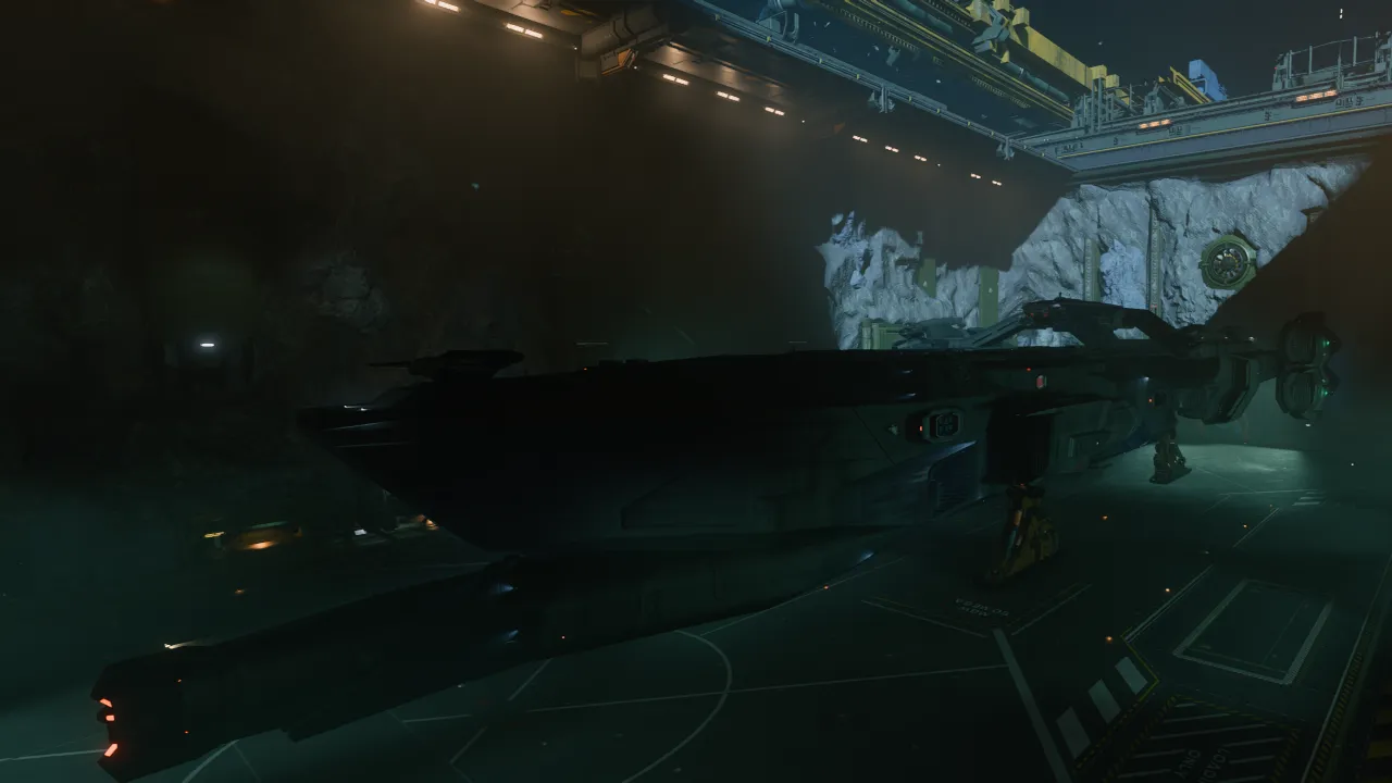 Schon cool, das die Kriegsbeute weiterhin im Hangar steht xD
